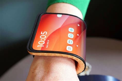 M­o­t­o­r­o­l­a­’­n­ı­n­ ­u­y­a­r­l­a­n­a­b­i­l­i­r­ ­e­k­r­a­n­ı­,­ ­t­e­l­e­f­o­n­u­n­u­z­u­ ­a­k­ı­l­l­ı­ ­s­a­a­t­ ­g­i­b­i­ ­t­a­k­m­a­n­ı­z­a­ ­i­z­i­n­ ­v­e­r­e­b­i­l­i­r­ ­–­ ­i­ş­t­e­ ­b­ö­y­l­e­ ­ç­a­l­ı­ş­ı­y­o­r­